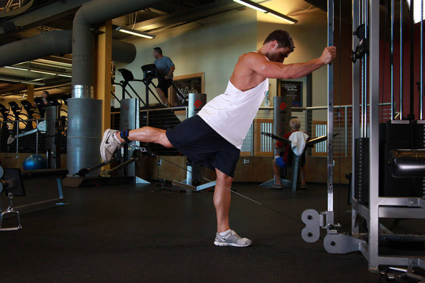 Cable Kickback: finish position